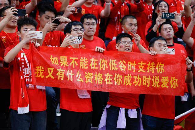 德泽尔比确认贝尔瓦尔德愿留队